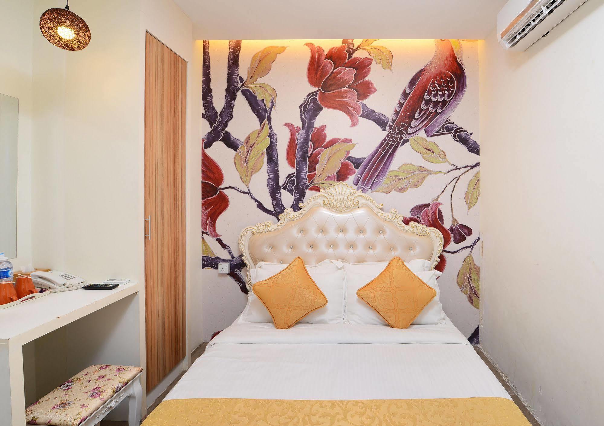 Sri Permaisuri Hotel 2*
